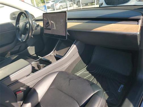 2019 Tesla Model 3 Mid Range