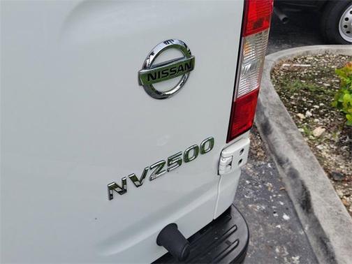 2021 Nissan NV Cargo NV2500 HD SV V6