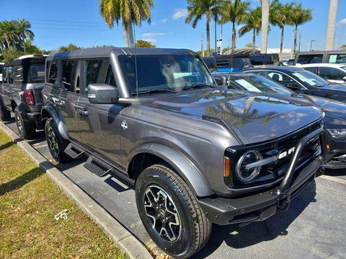 2023 Ford Bronco Outer Banks
