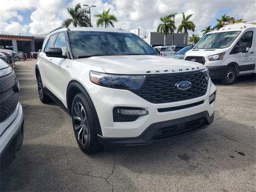 2022 Ford Explorer ST-Line