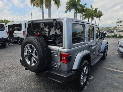 Billet Silver Metallic Clearcoat 2018 Jeep Wrangler Unlimited Sahara