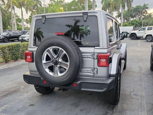 Billet Silver Metallic Clearcoat 2018 Jeep Wrangler Unlimited Sahara
