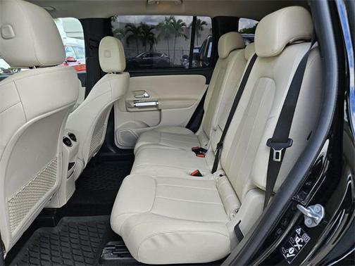 2022 Mercedes-Benz GLB 250 Base