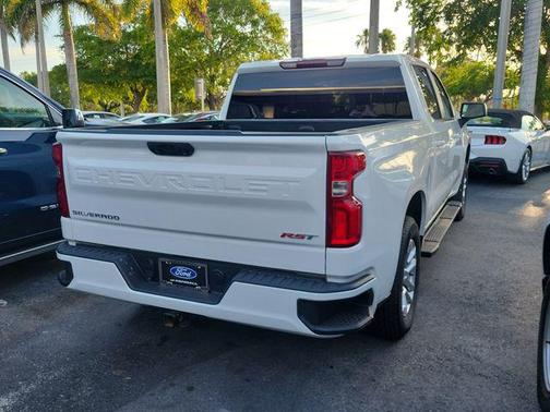 Summit White 2023 Chevrolet Silverado 1500 RST