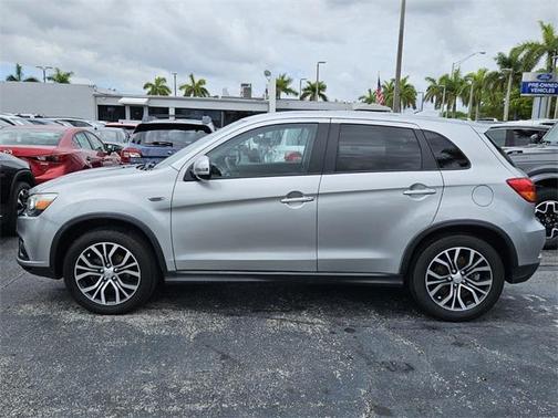 2019 Mitsubishi Outlander Sport SE