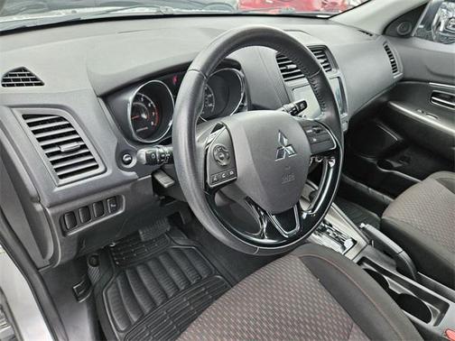 2019 Mitsubishi Outlander Sport SE