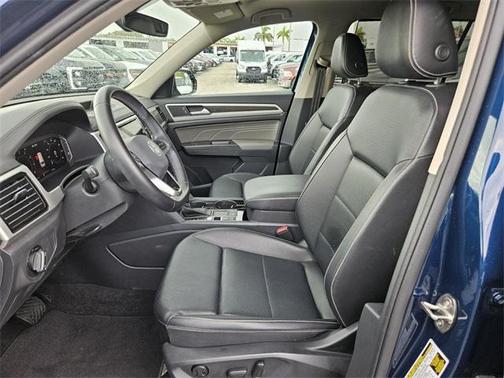 2023 Volkswagen Atlas 2.0T SE w/Technology