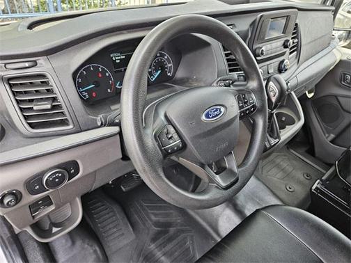 2022 Ford Transit-250 Base
