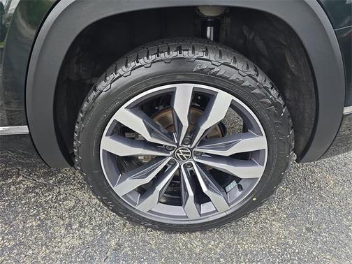 2022 Volkswagen Atlas 3.6L SEL Premium