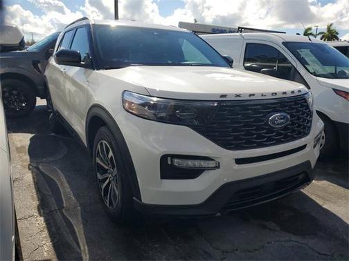 2022 Ford Explorer ST-Line