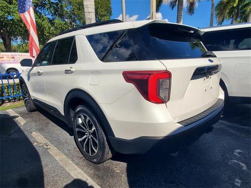 2022 Ford Explorer ST-Line