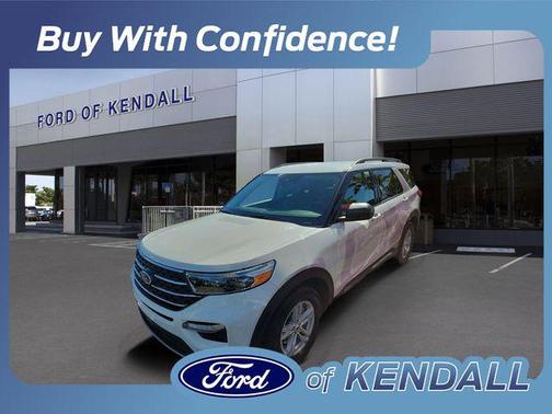 STAR WHITE MET TRI-COAT 2023 Ford Explorer XLT