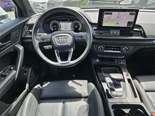 2023 Audi Q5 45 S line Premium Plus