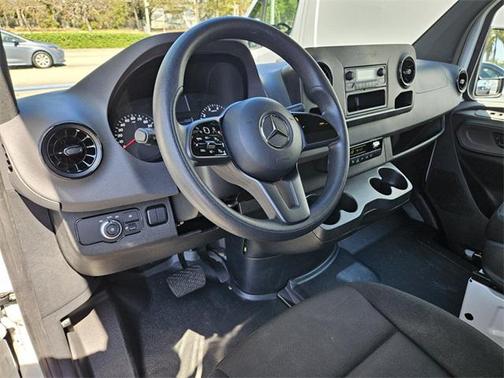 2023 Mercedes-Benz Sprinter 2500 Crew 170 WB