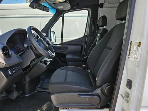 2023 Mercedes-Benz Sprinter 2500 Crew 170 WB