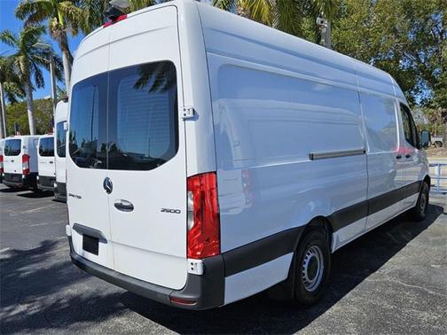 2023 Mercedes-Benz Sprinter 2500 Crew 170 WB