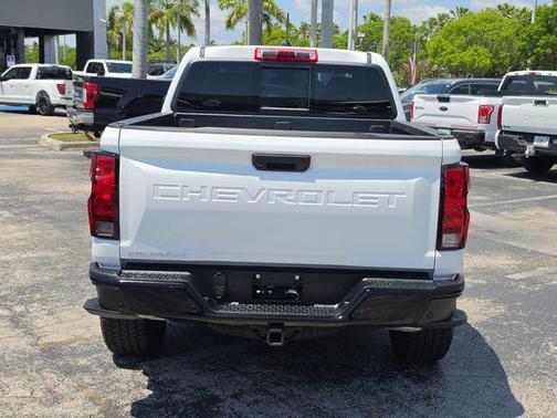 Summit White 2024 Chevrolet Colorado Trail Boss