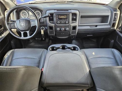 2018 RAM 3500 Tradesman Crew Cab 4x2 8' Box