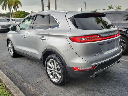 INGOT SILVER METALLIC 2017 Lincoln MKC Select