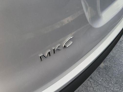 INGOT SILVER METALLIC 2017 Lincoln MKC Select