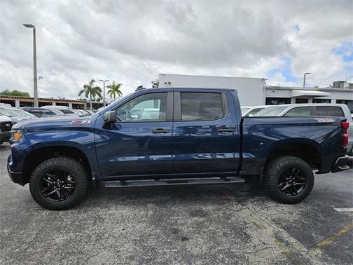 2022 Chevrolet Silverado 1500 Custom Trail Boss