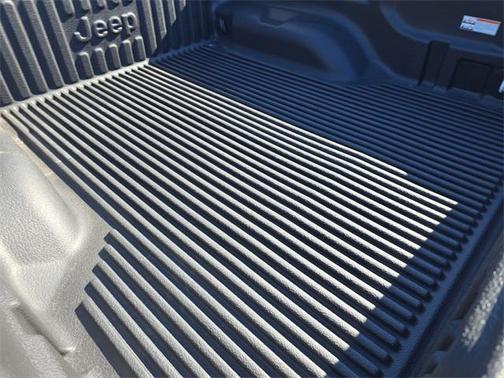 2025 Jeep Gladiator High Tide