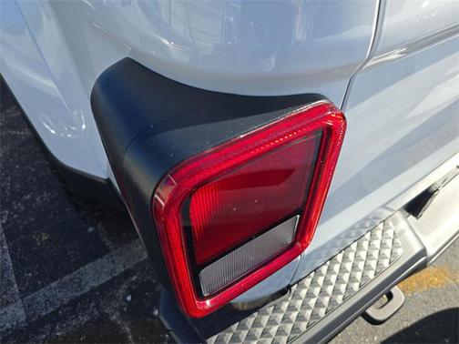 2025 Jeep Gladiator High Tide