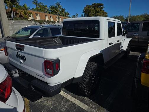 2025 Jeep Gladiator High Tide