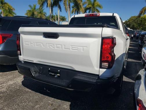 2025 Chevrolet Colorado WT