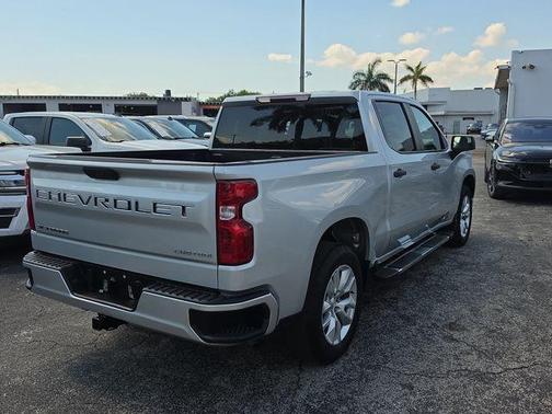 Silver Ice Metallic 2022 Chevrolet Silverado 1500 Custom