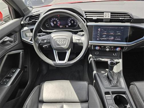 2021 Audi Q3 45 S line Premium