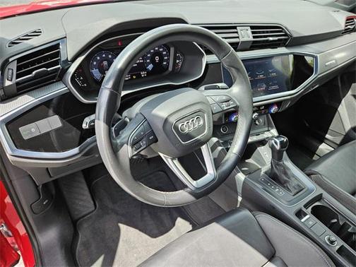 2021 Audi Q3 45 S line Premium