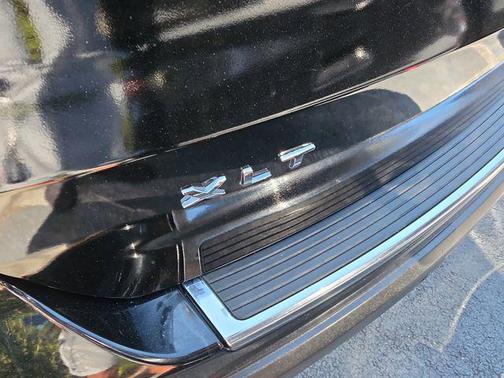 SHADOW BLACK 2018 Ford Explorer XLT