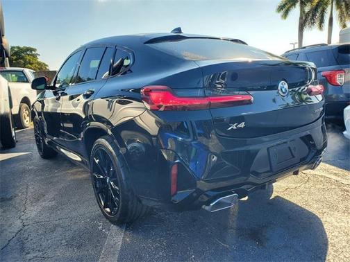 2023 BMW X4 xDrive30i