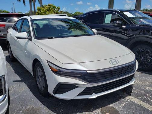 Serenity White 2025 Hyundai ELANTRA SE