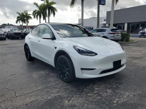 2024 Tesla Model Y Long Range Dual Motor All-Wheel Drive