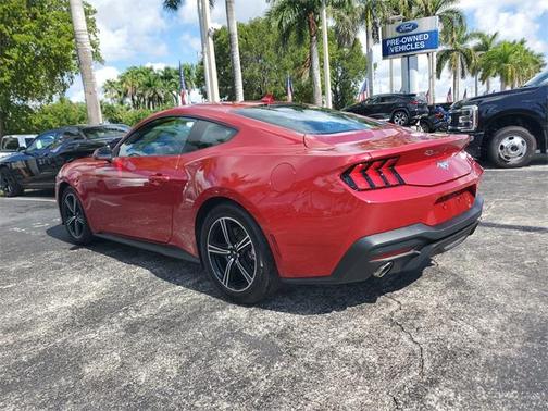2024 Ford Mustang EcoBoost