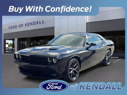2022 Dodge Challenger SXT