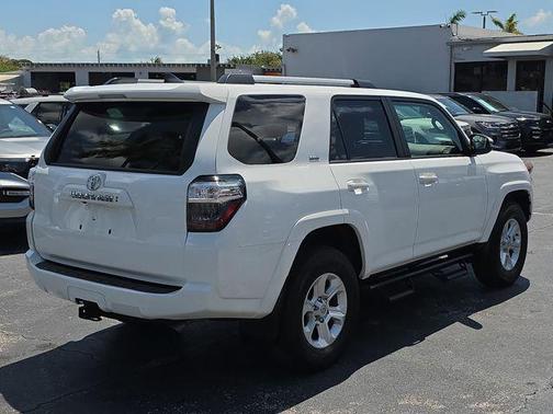 Ice Cap 2023 Toyota 4Runner SR5 Premium