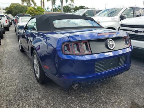 2014 Ford Mustang V6
