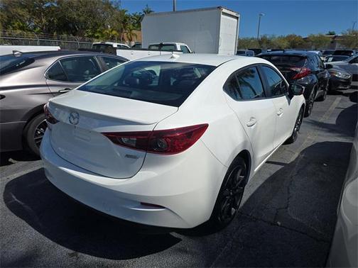 2018 Mazda Mazda3 Touring