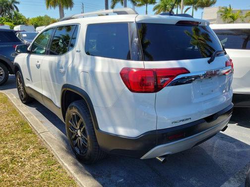 Summit White 2018 GMC Acadia SLT-1