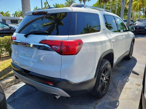 Summit White 2018 GMC Acadia SLT-1