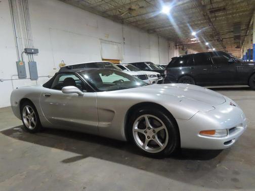 2000 Chevrolet Corvette Base