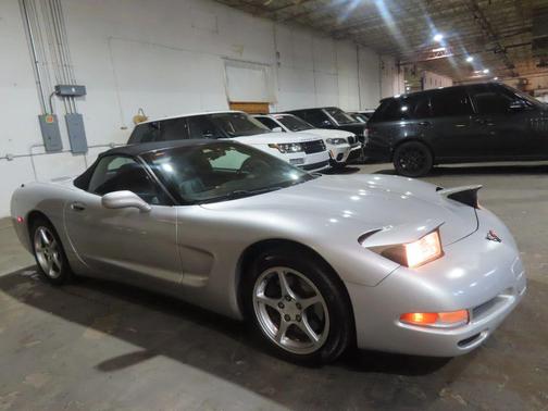 2000 Chevrolet Corvette Base