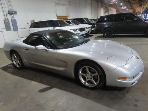 2000 Chevrolet Corvette Base