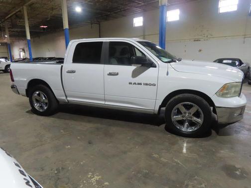 White 2012 RAM 1500 SLT