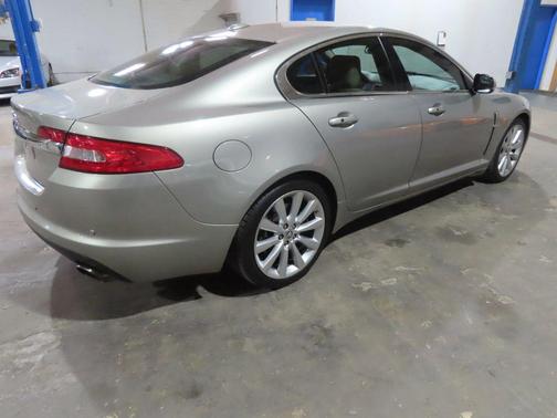 Gold 2011 Jaguar XF Premium