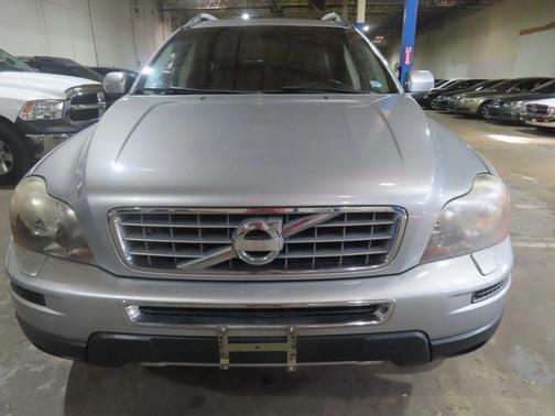 Silver 2011 Volvo XC90 3.2