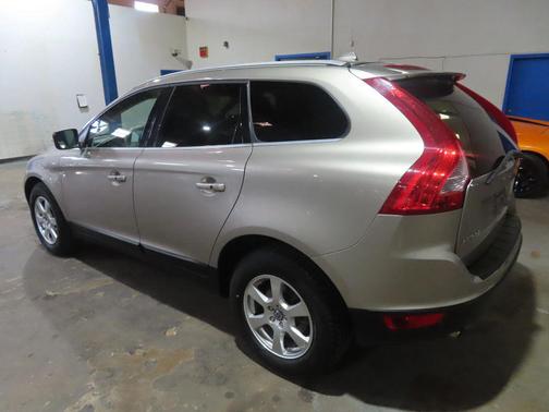 2011 Volvo XC60 3.2